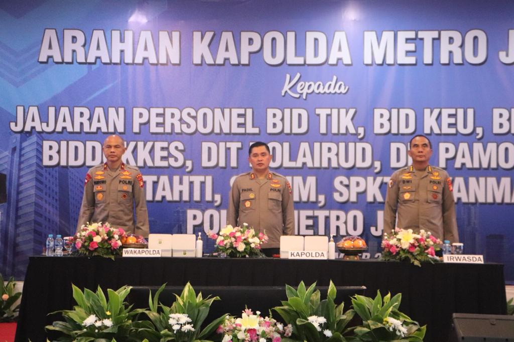 Kapolda Metro Jaya Berikan Arahan Kepada Satker Fungsi Pelayanan, Polairud, Pamobvit dan Staff Jajaran Polda Metro Jaya