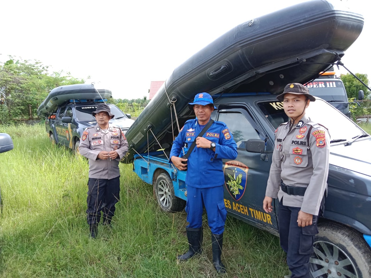 Misi Kemanusiaan Polres Aceh Timur, Kirim Personil Dan Dua Rubber Boat Bantu Penanganan Banjir Aceh Tamiang.