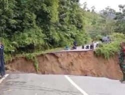 JALAN LINTAS ACEH TIMUR – GAYO LUES AMBLESS PUTUS TOTAL SEBAB LONGSOR