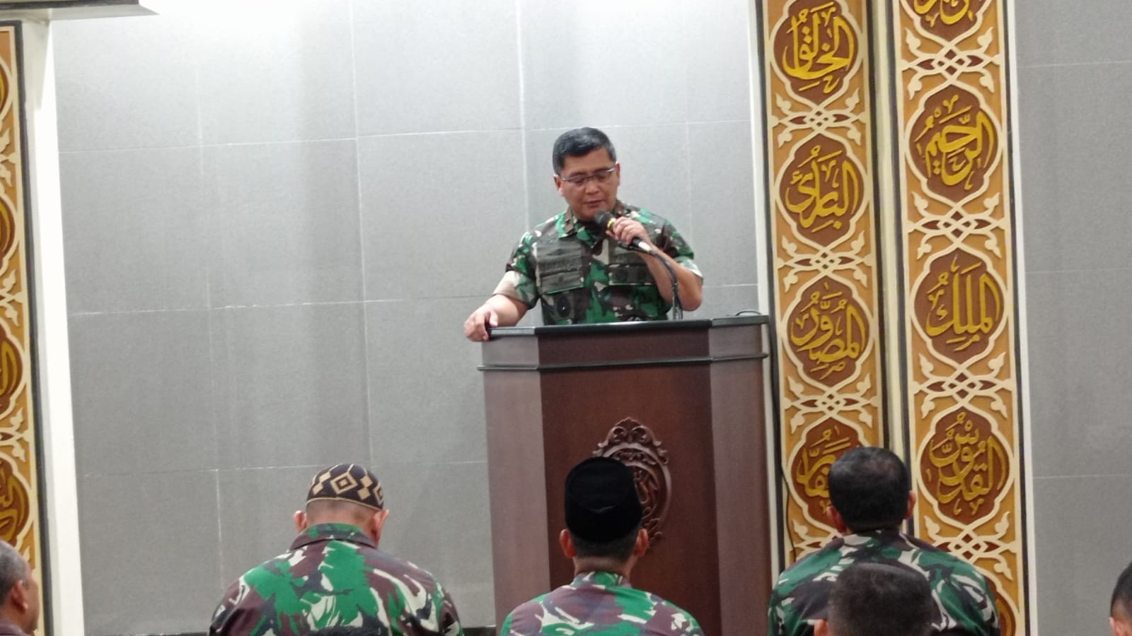 Brigjen TNI Tatang Subarna Kultum Selepas Sholat Dzuhur Berjamaah