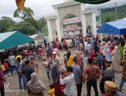 MASYARAKAT GAMPONG TEUNGOH RELA BERMANDIKAN HEMPASAN HUJAN, DEMI PERINGATI HARI LAHIRNYA NABI BESAR MUHAMMAD SAW.