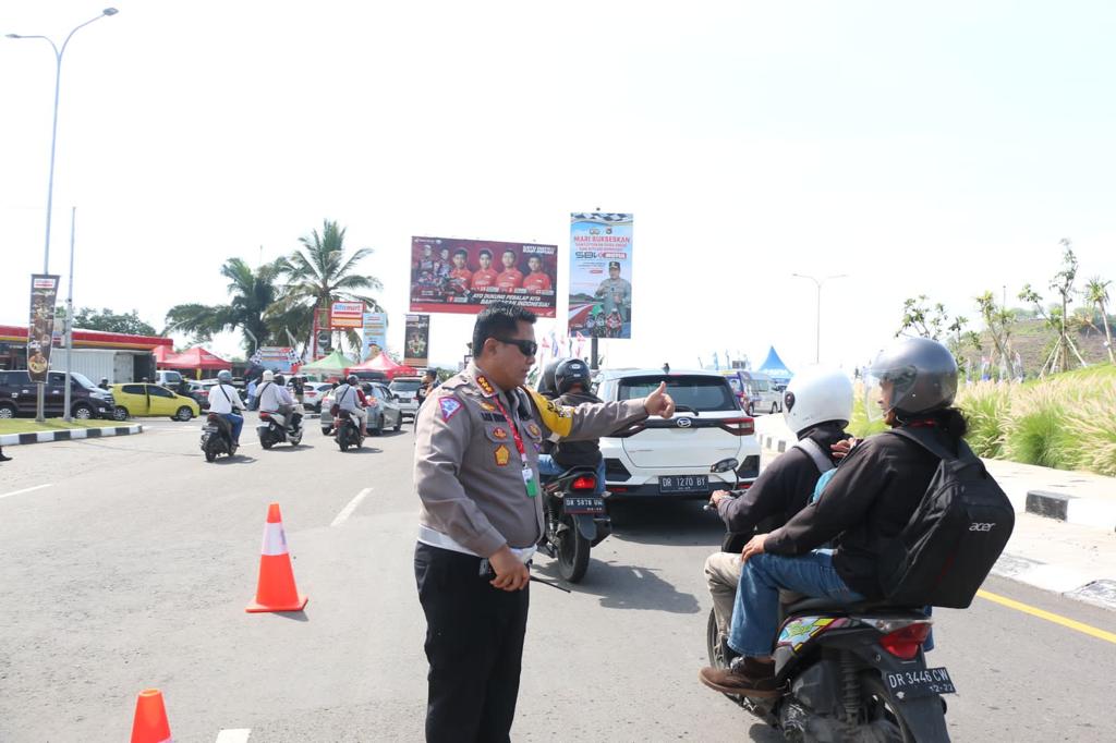 REKAYASA LALU LINTAS TANPA MACET – MESKIPUN PENONTON WSBK MANDALIKA TEMBUS 51 RIBU