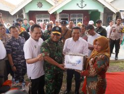 Danrem 064/MY Bersama PJ Gubernur Lakukan Penanganan Stunting dan Penyaluran Bantuan Sosial Dipulau Terdepan Provinsi Banten