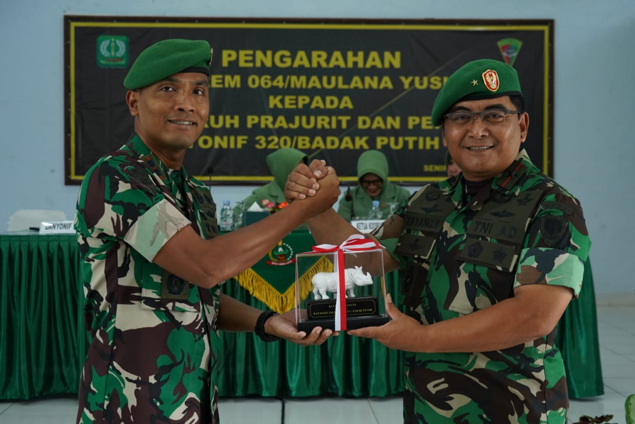 Beri Pengarahan di Yonif 320/ Badak Putih, Danrem 064/MY Ajak Prajurit dan Persit Pikirkan Masa Depan