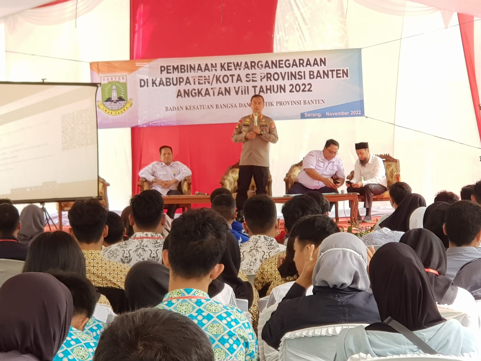 Dirsamapta Polda Banten Menjadi Narasumber Sosalisasi Pelaku Tawuran Berdasarkan Undangan Undangan Darurat