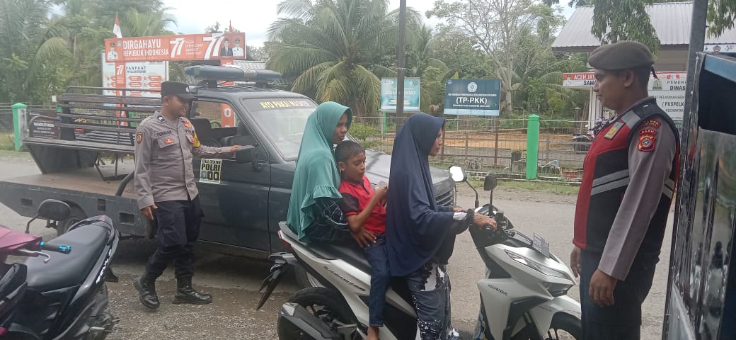 POLSEK JAYA – RUTIN LAKSANAKAN KEGIATAN PATROLI SAMBANGI MASYARAKAT