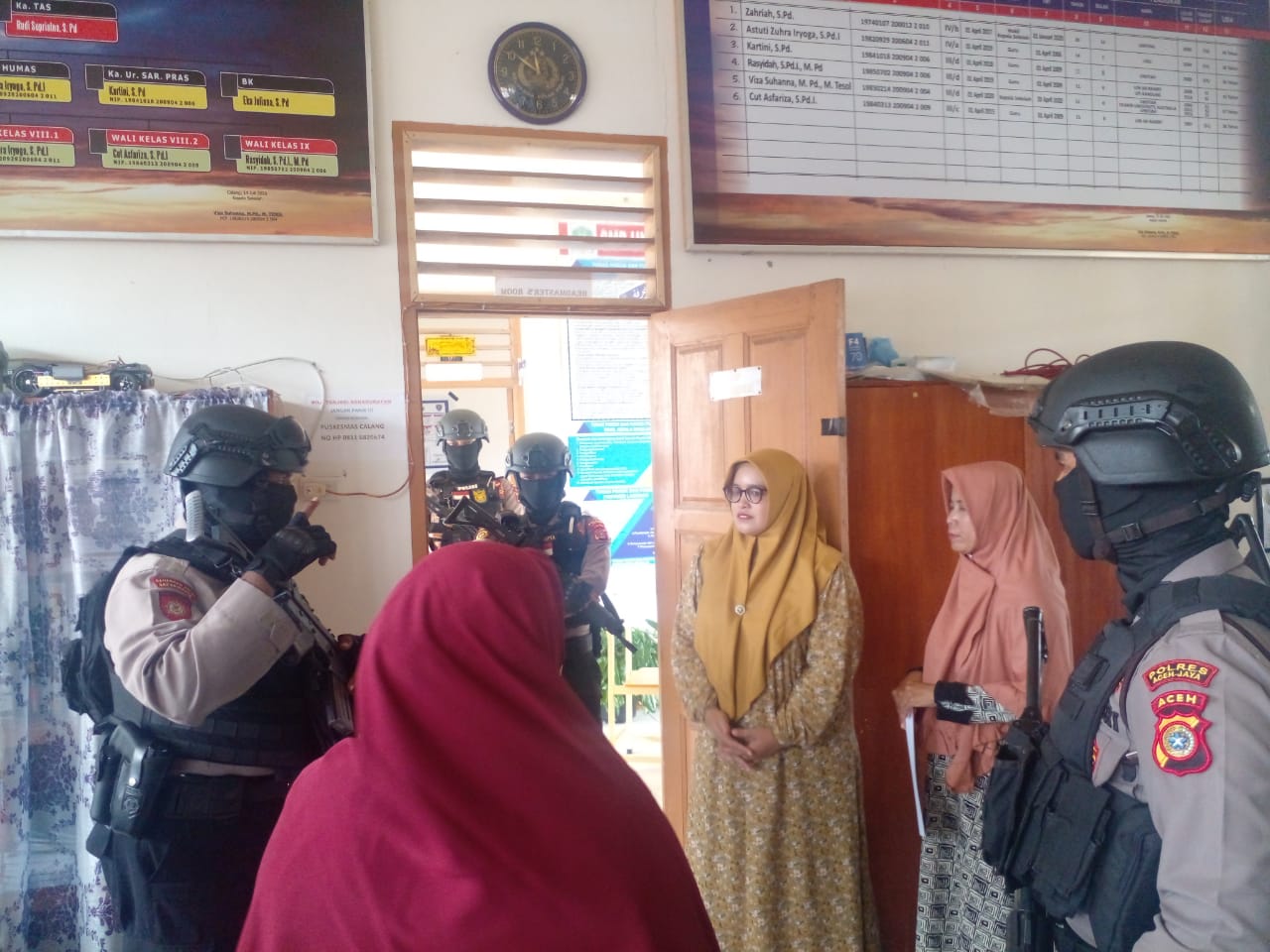 PATROLI PAGI HARI KE TEMPAT PUBLIK – UPAYA POLRES ACEH JAYA ANTISIPASI GANGGUAN KAMTIBMAS