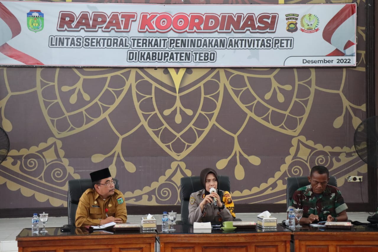 Kapolres Tebo Akbp Fitria Mega M.psi.psi  Pimpin Rapat  Koordinasi Lintas Sektoral  Terkait Penindakan  Aktivitas Peti Di Kabupaten Tebo