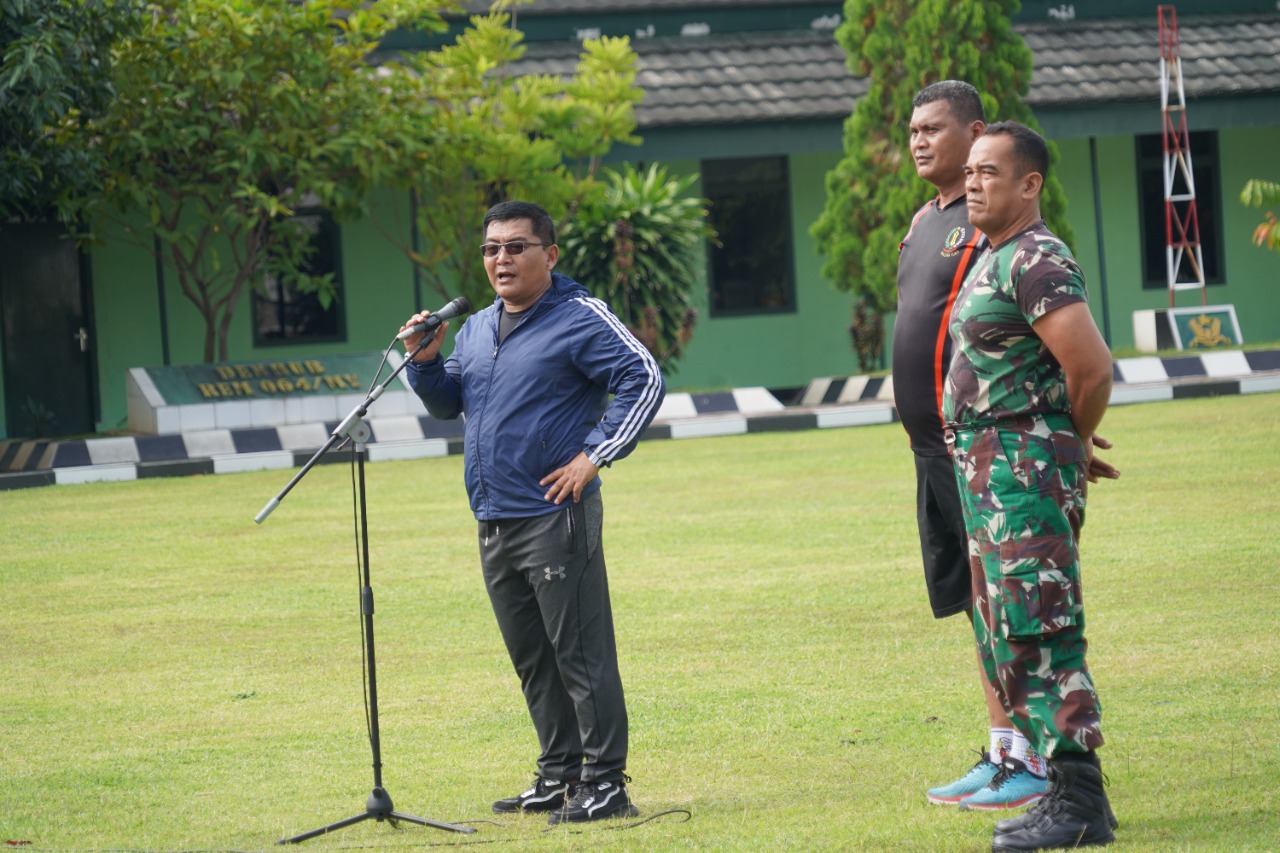 Ajak Hidup Sehat, Danrem 064/MY Olahraga Bersama Prajurit