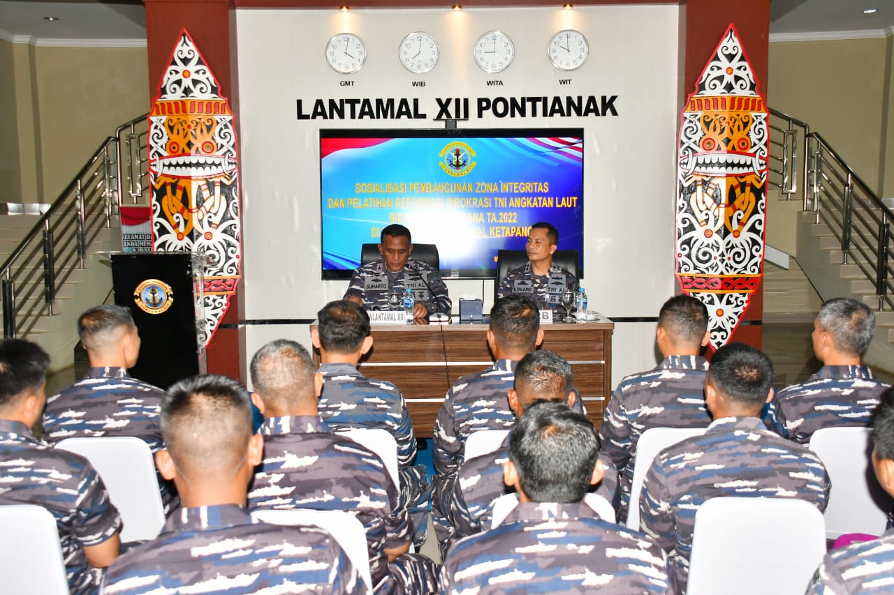 Lantamal XII Terima Sosialisasi Pembangunan Zona Integritas dan Pelatihan Reformasi Birokrasi TNI AL Dari Sopsal Mabesal