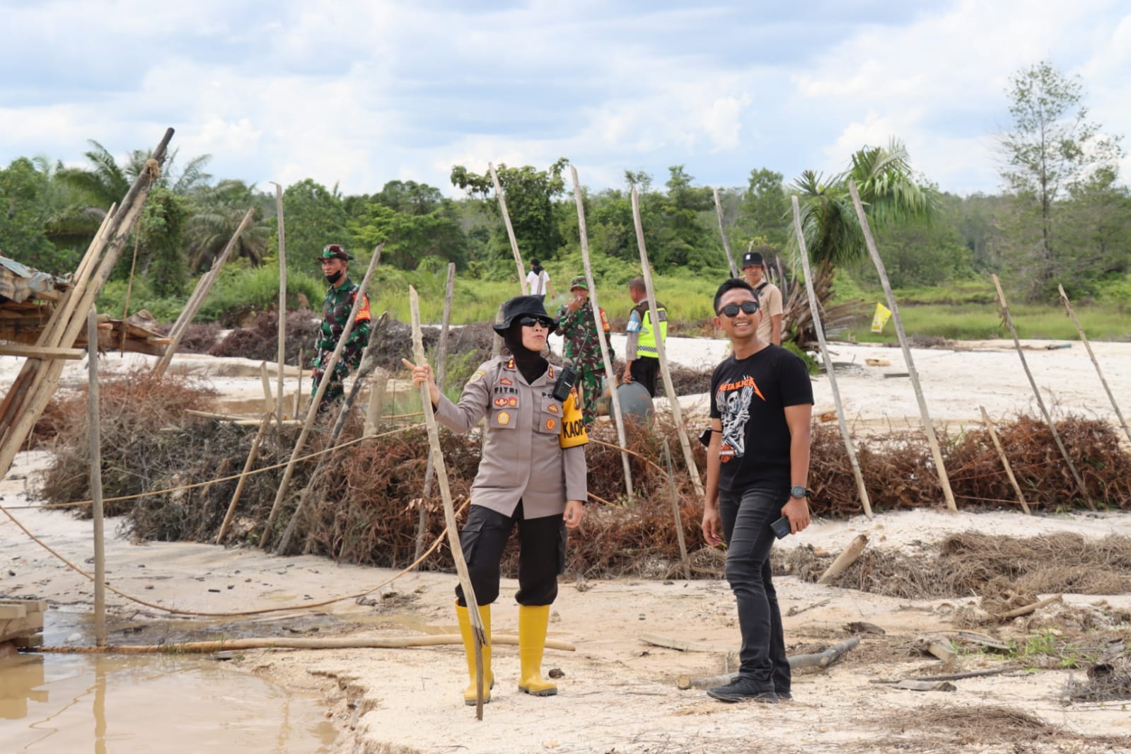 Tim Gabungan Polda Jambi Dan Polres Tebo Menggelar Operasi Penertiban Penambangan Emas  Tanpa Izin (PETI) Di Tebo