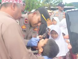 KAPOLRES ACEH JAYA DIWAKILI KAPOLSEK SETIA BAKTI –  HADIRI ACARA TETESAN MANIS POLIO