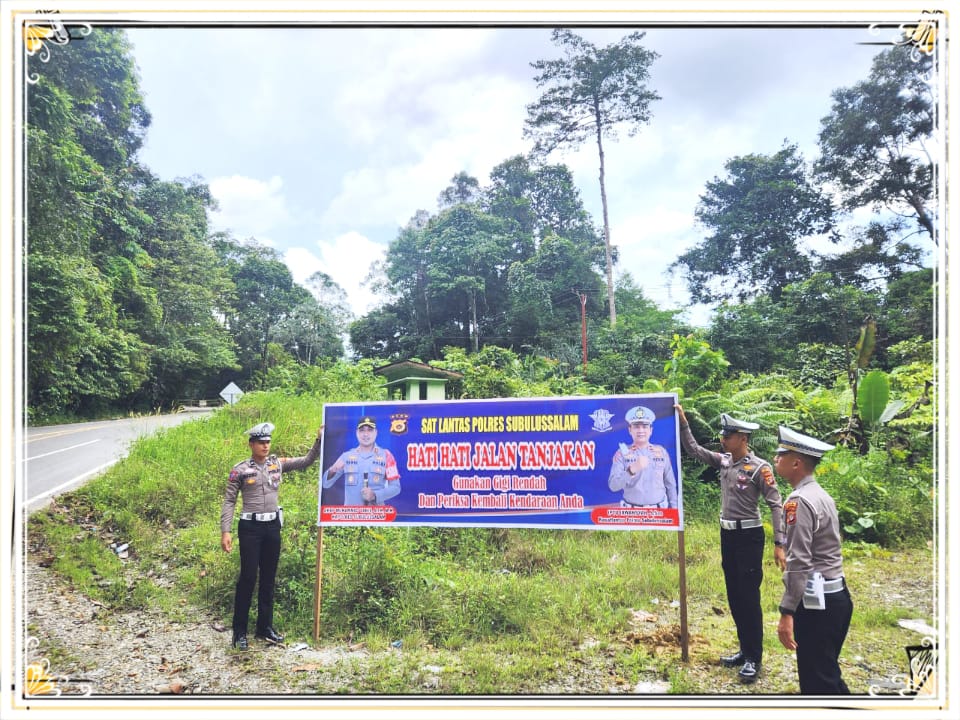 JELANG NATAL DAN TAHUN BARU :  SATLANTAS POLRES SUBULUSSALAM HIMBAU KESELAMATAN BERLALU LINTAS