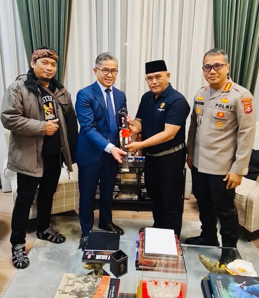 Akhiri Misi, Tim Polda Banten Diskusi Bersama Dubes Indonesia di Belanda