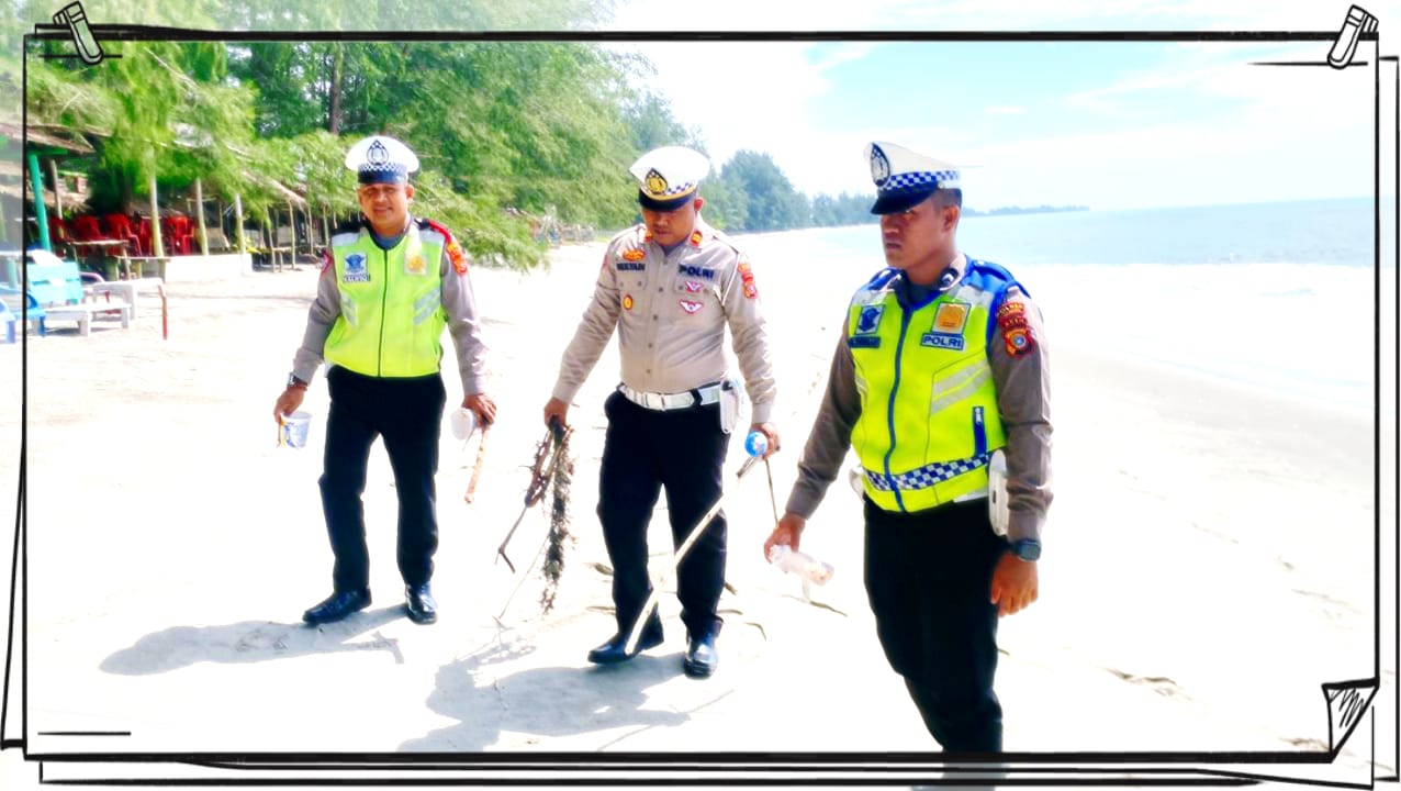 SATLANTAS POLRES ACEH SINGKIL : HIMBAU WARGA TIDAK MEMBUANG SAMPAH SEMBARANGAN DI AREA WISATAATA