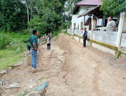 JALAN DESA KETAPANG DUA IDI TIMUR : RUSAK PARAH AMBRUK DAN LONGSOR PASCA DINORMALISASI