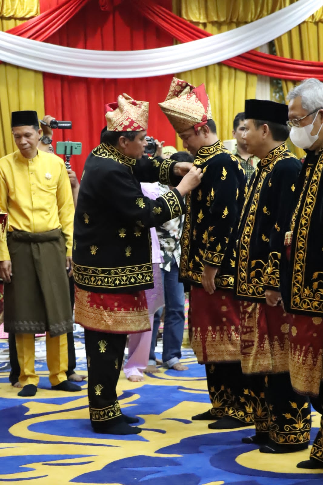 Kepolisian Daerah Jambi Kini Memiliki Program   JUMAT CURHAT  Yang Bertujuan Untuk Menyerap Aspirasi Dan Juga Masukan Terhadap Berbagai Persoalan Yang Terjadi Di Tengah Masyarakat