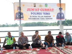 Kapolres Tebo Akbp Fitria Mega M.psi.Psi Di Wakili Oleh Waka polres  Tebo Kompol Deni Mulyadi SE  Menghadiri Acara Jumat Curhat Di saung Sawah Desa Teluk Pandak