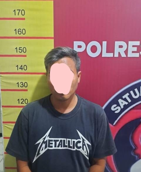 Ngedar Ganja di Depan Pasar, Pedagang Diciduk Satuan Resnarkoba Polresta Cirebon