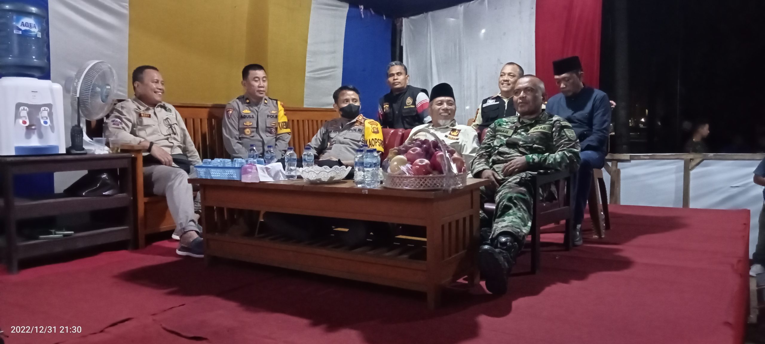 Kapolres dampingi Bupati Merangin saat laksanakan Video confrence bersama Forkopimda Merangin