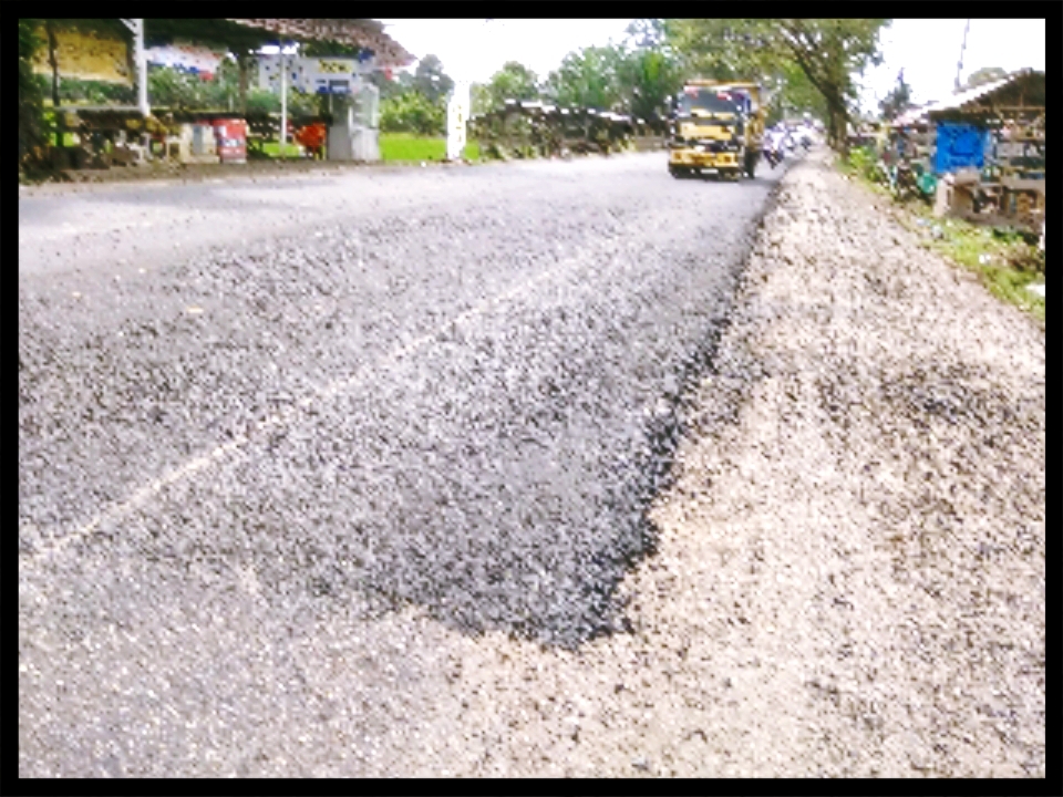 DIDUGA ASAL JADI :  MASYARAKAT MINTA PROYEK RESERVASI JALAN DIAWASI