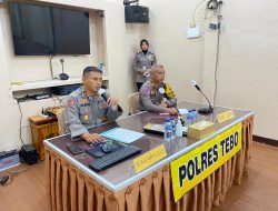 Kapolres Tebo Akbp Fitria Mega.M psi .Psi Yang Di Wakili Oleh Waka Polres Tebo Kompol Deni Mulyadi SE Di Dampingi Kasat Lantas  Akp M.Tohir.SPdi Melaksanakan Rapat Koordinasi  Pengoperasian  ETLE Tilang Mobile Di Kabupaten Tebo