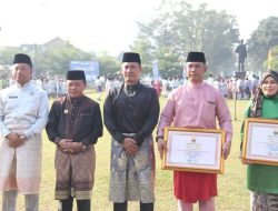 Kapolda Jambi Irjen Pol  Rusdi Hartono  Menghadiri  Undangan Upacara Peringatan Hari Jadi Provinsi Jambi ke 66 Tahun 2023 Yang Di laksanakan Di Lapangan Kantor Gubernur Jambi