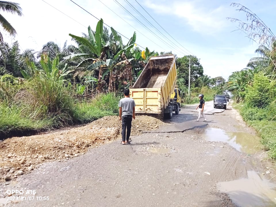 DIDUGA JALAN LINTAS RUNDENG MURNI KELALAIAN PUPR PROPINSI ACEH : TIDAK ADA KEWENANGAN PEMKO SUBULUSSALAM