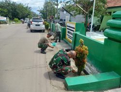 Ciptakan Lingkungan Bersih Dan Sehat, Anggota Koramil 0602-09/Cikeusal Bersihkan Seputaran Kantor Koramil