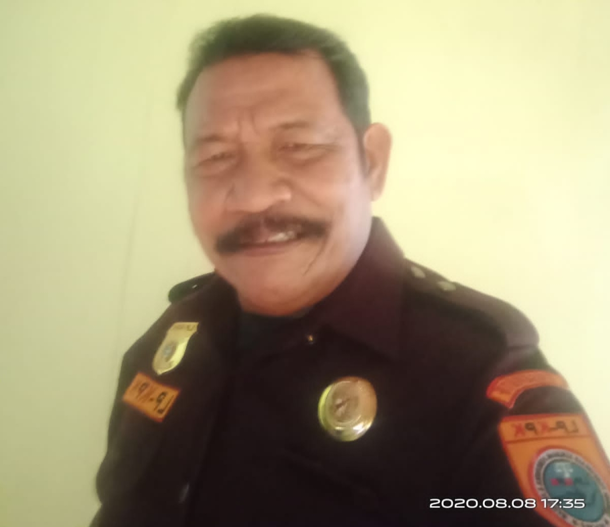 MASYARAKAT MINTA BUPATI KETAPANG BERTINDAK TEGAS