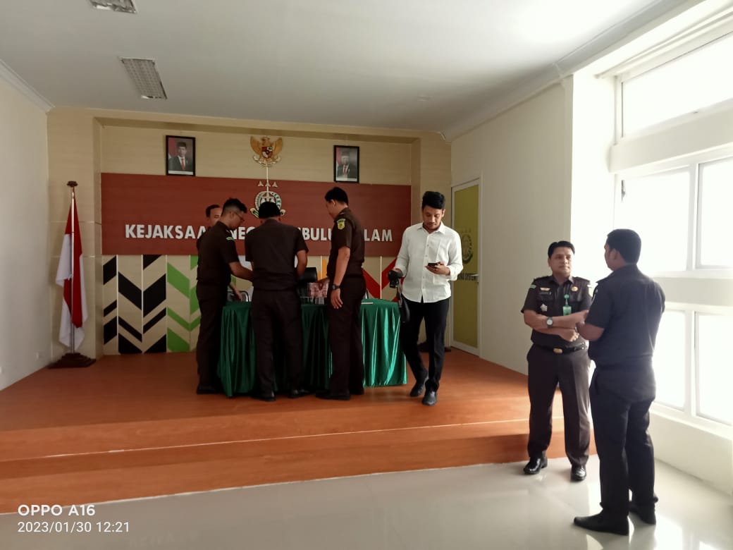 BREAKINGNEWS … KEJARI SUBULUSSAM HEBAT !!! – SUKSES KEMBALIKAN UANG NEGARA PERKARA TIPIKOR DANA DESA KUTA TENGAH