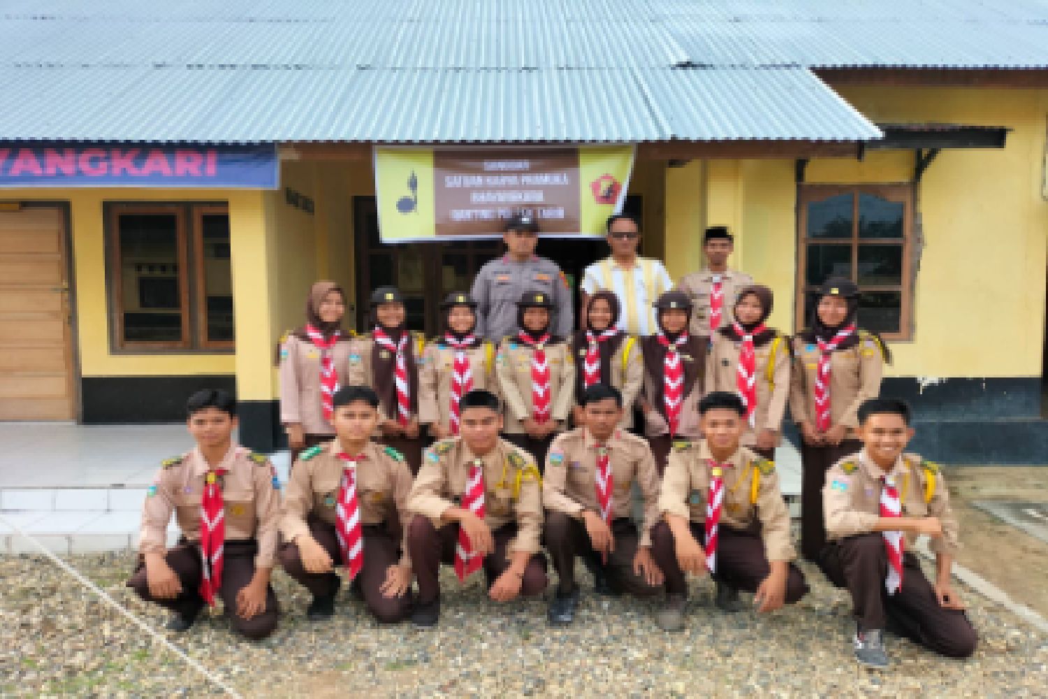 Saka Bhayangkara Polsek Tabir Laksanakan Kegiatan Pengenalan Materi Dasar Kepolisian guna penerapan di tengah masyarakat.