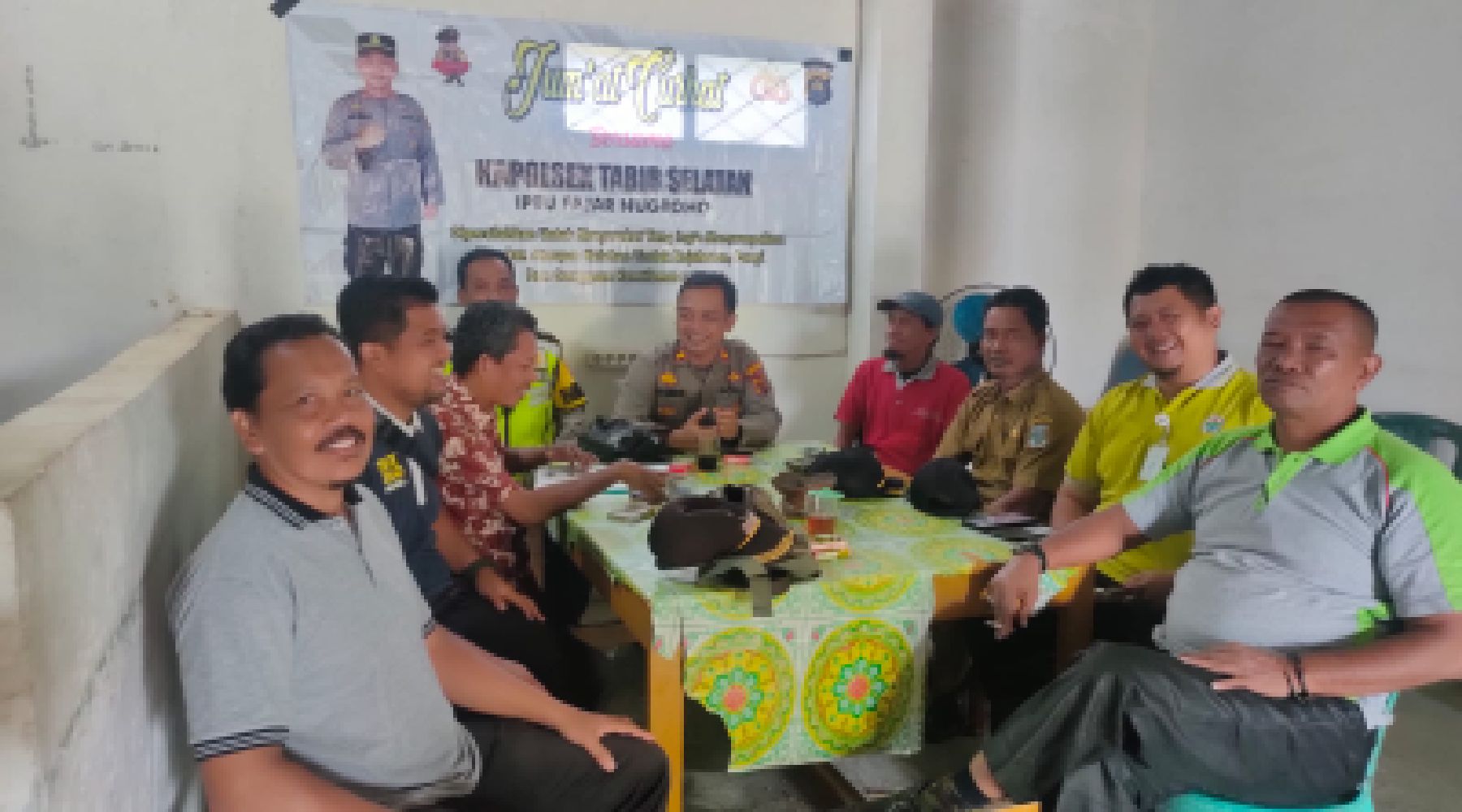 ” Jumat Curhat ” Polsek Tabir Selatan bersama masyarakat Kec. Tabir Selatan.