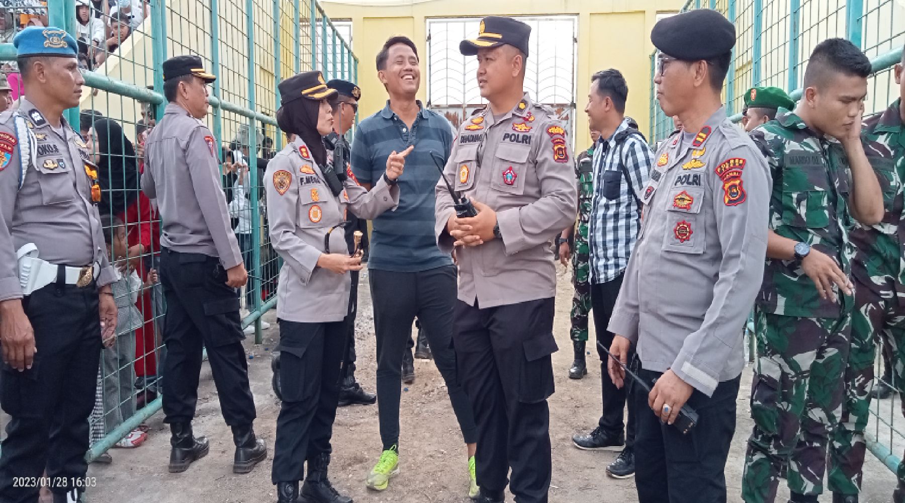 Personil Gabungan Kodim Tebo, Brimob Polda Jambi,Polres Merangin dan Polres Tebo Laksanakan PAM Gubernur Cup 2023