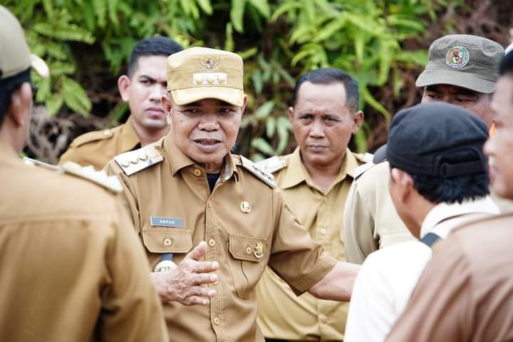 Pj.Bupati Tebo H.AspanST. Ajak Perusahaan  Studi  Tiru  Perbaikan Jalan Betung Bedarah  Muara Tabir