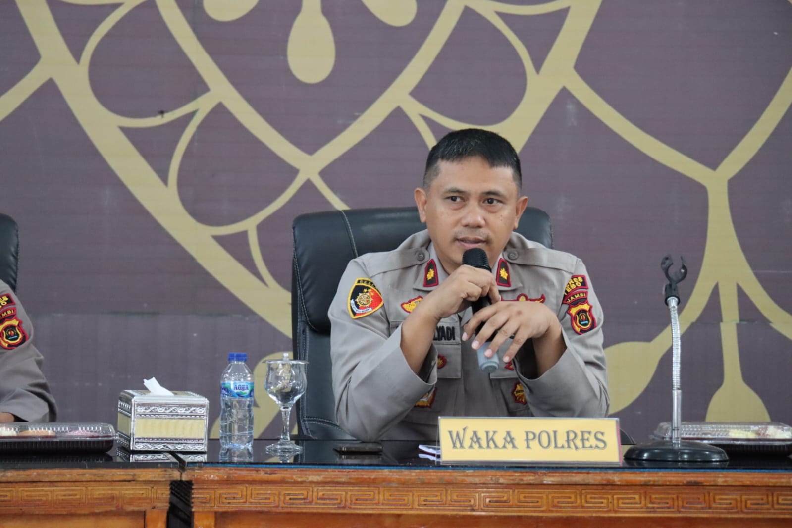 Kapolres Tebo Akbp Fitria Mega M.Psi.Psi Yang Diwakali  Wakapolres Tebo Kompol  Deni Mulyadi SE Membuka Gelar Operasional Bulanan Polres Tebo Bulan Januari 2023