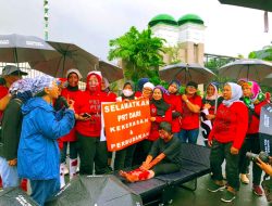 RAGAM AKSI RABUAN KOALISI SIPIL UNTUK UU PPRT : DARI RENCANA MOGOK MAKAN HINGGA DEMO TARIAN PARA IBU SEKOLAH PEREMPUAN