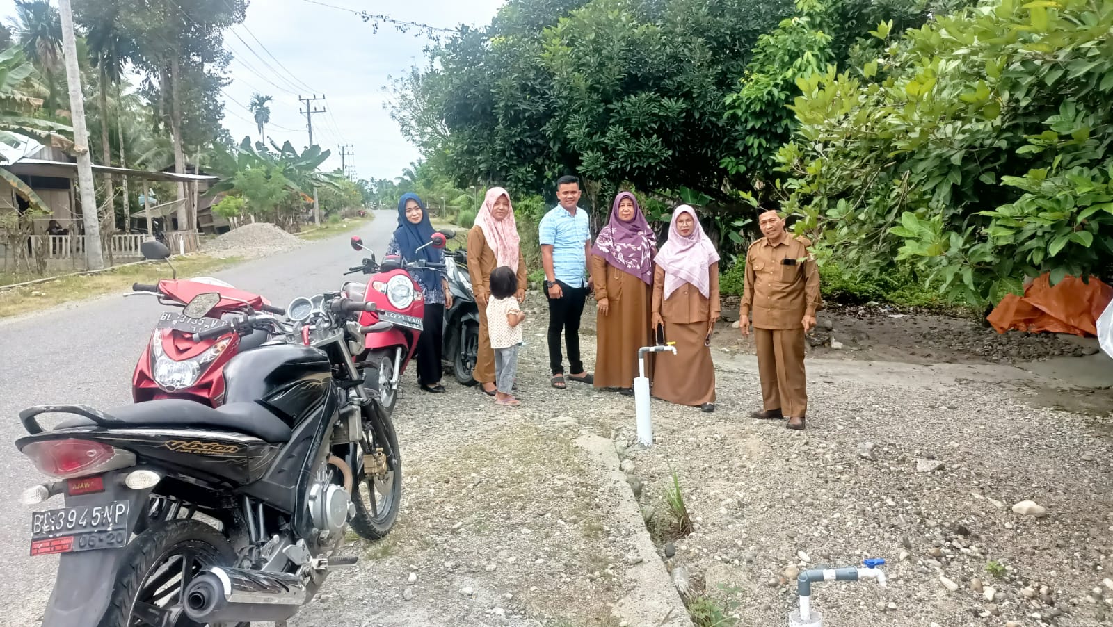 TIM MONITORING DANA DESA TRIPA MAKMUR : TURUN KEGAMPONG UJONG KRUENG