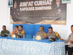 JUM’AT CURHAT – KAPOLRES SAMPANG DUKUNG PROGRAM KADES PACANGGAAN : SELAMATKAN GENERASI MUDA DARI BAHAYA NARKOBA