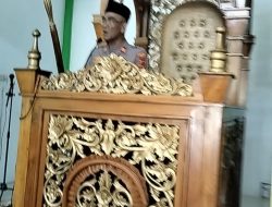 Ps.Kapolsek VII Koto Iptu  H.Muslim Beserta Anggota Polsek Melaksanakan  Jum,at Keliling  Di Desa Sungai Abang  Kec. VII Koto  Kab.Tebo