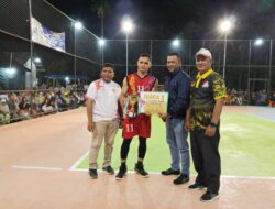 DIWAKILI KAPOLSEK JAYA – KAPOLRES SERAHKAN TROPHy HADIAH JUARA 2