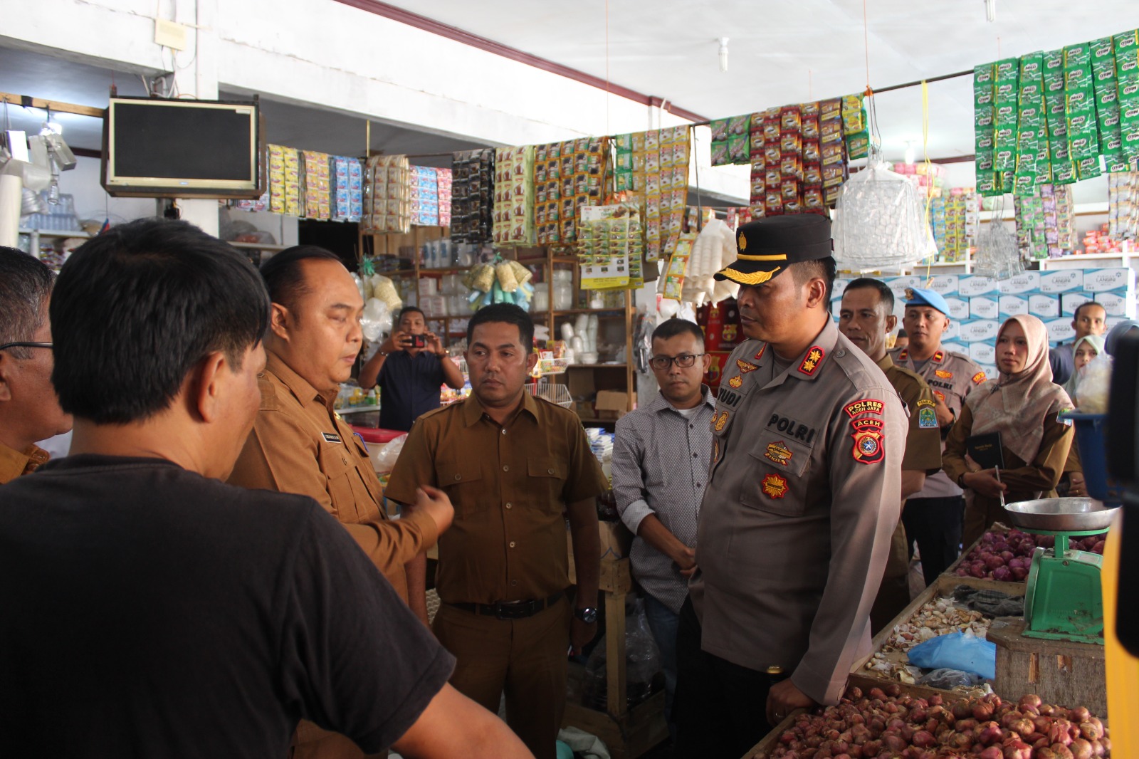 KAPOLRES ACEH JAYA – SIDAK PASAR KOTA CALANG