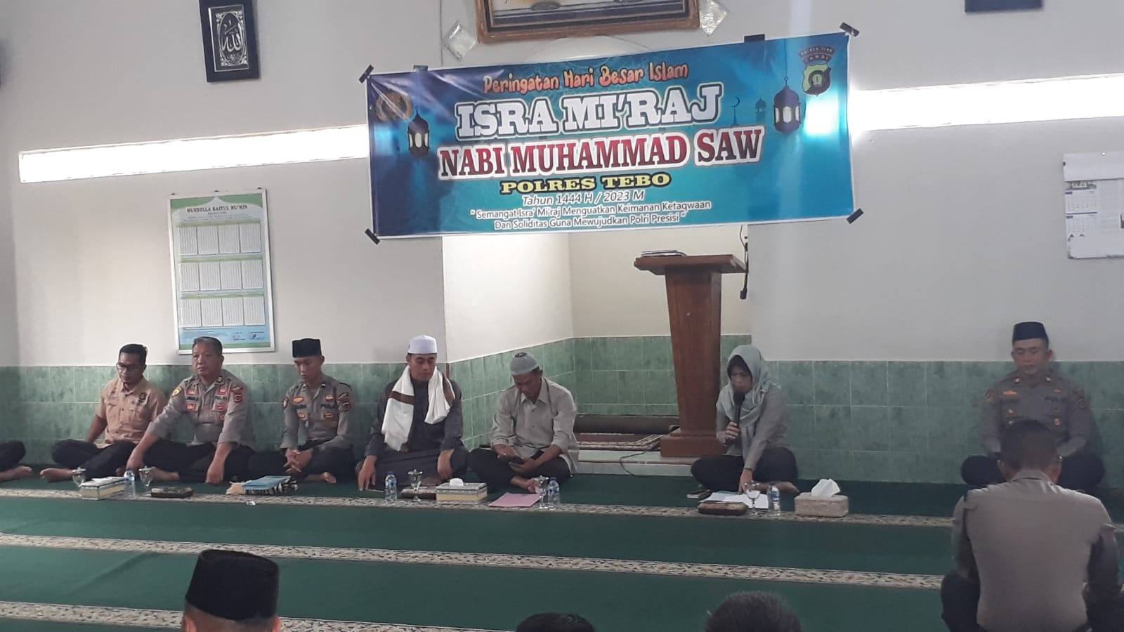 Kapolres Tebo Akbp Fitria Mega M.Psi.Psi Membuka Acara Peringatan Isra Mi’Raj Nabi Muhammad S.A.W Di Masjid Baitul Mukmin Polres tebo