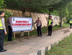 Satlantas Polres Merangin Laksanakan Pemasangan  Himbauan dan Edukasi Drivert Truck untuk Tidak Parkir di Badan Jalan