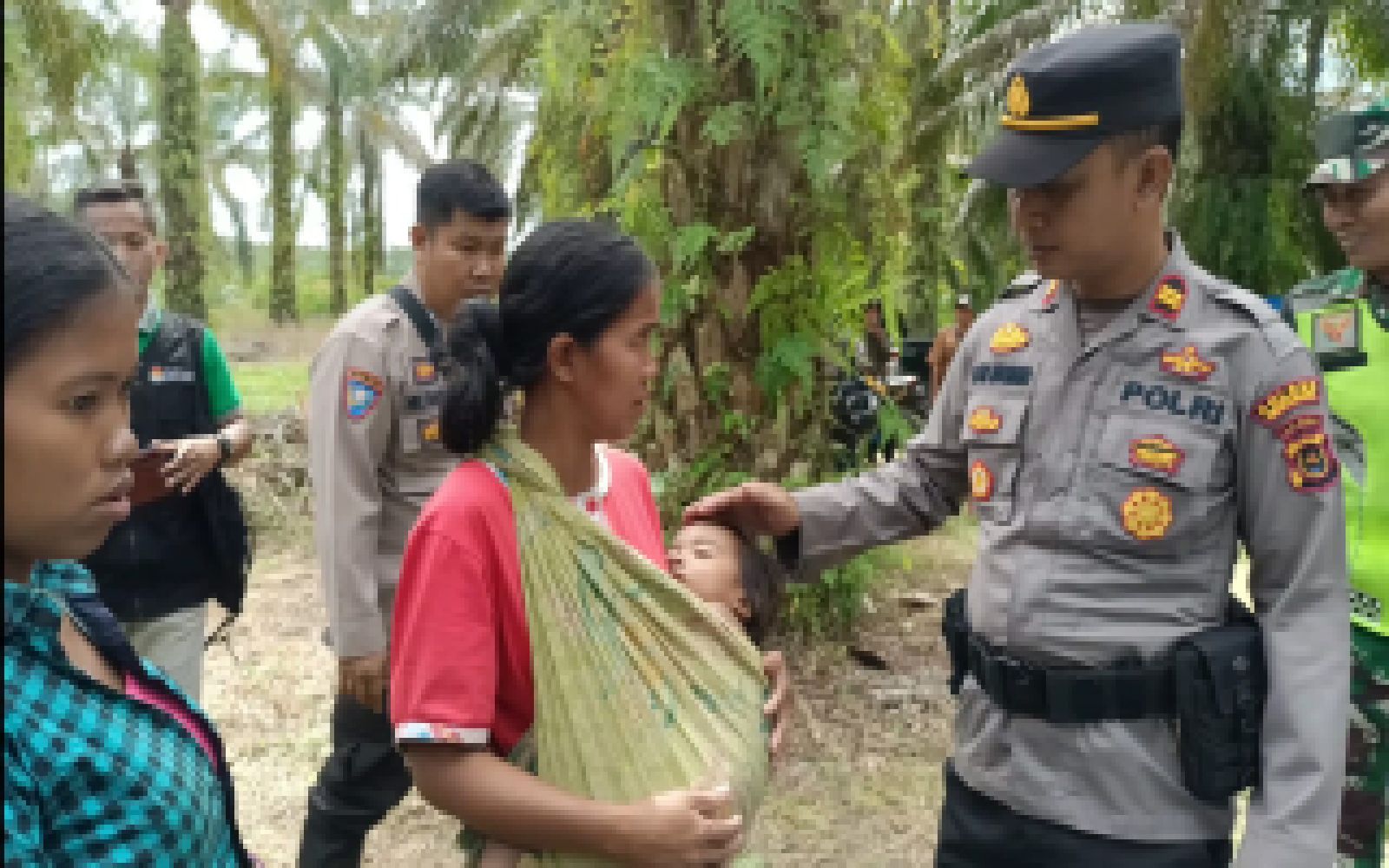 Kapolsek Tabir Selatan,Pengobatan gratis dan Pemberian Makanan Tambahan (PMT) kepada warga Suku Anak Dalam (SAD)