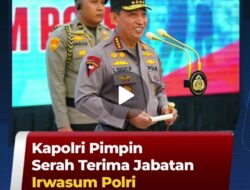 Kapolri Jenderal Polisi Drs Listyo Sigit Prabowo.Msi Memimpin Upacara  Serah Terima Jabatan  Irwansum Polri  Di Gedung  Rupatama  Mabes Polri