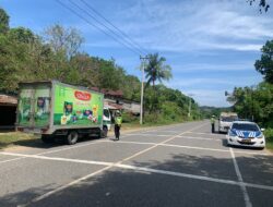 Personel Satlantas Polres Aceh Jaya : Berikan Himbauan Kepada Pelanggar Lantas