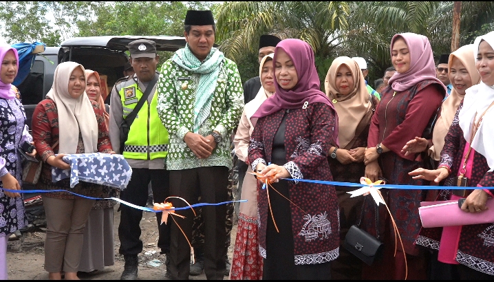 Wakil Ketua TP PKK Buka Bazaar MTQ ke-49 Merangin Dimeriahkan 240 Pedagang dari Jambi dan Sumatera