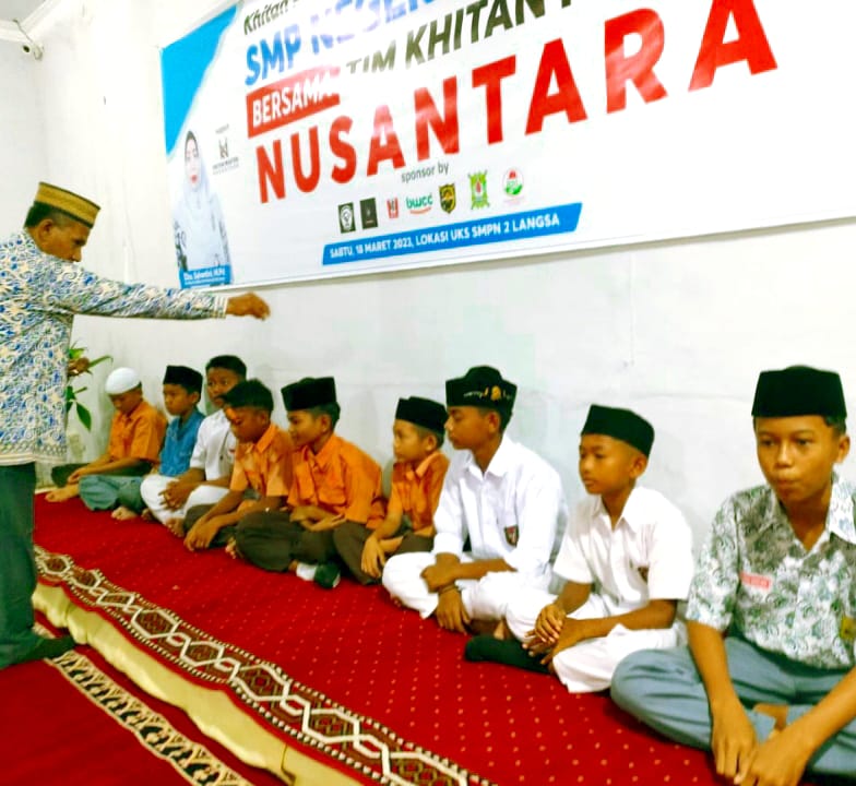 Yayasan Khitan Master : Gelar Sunatan Massal Go To School SMPN 2 Langsa