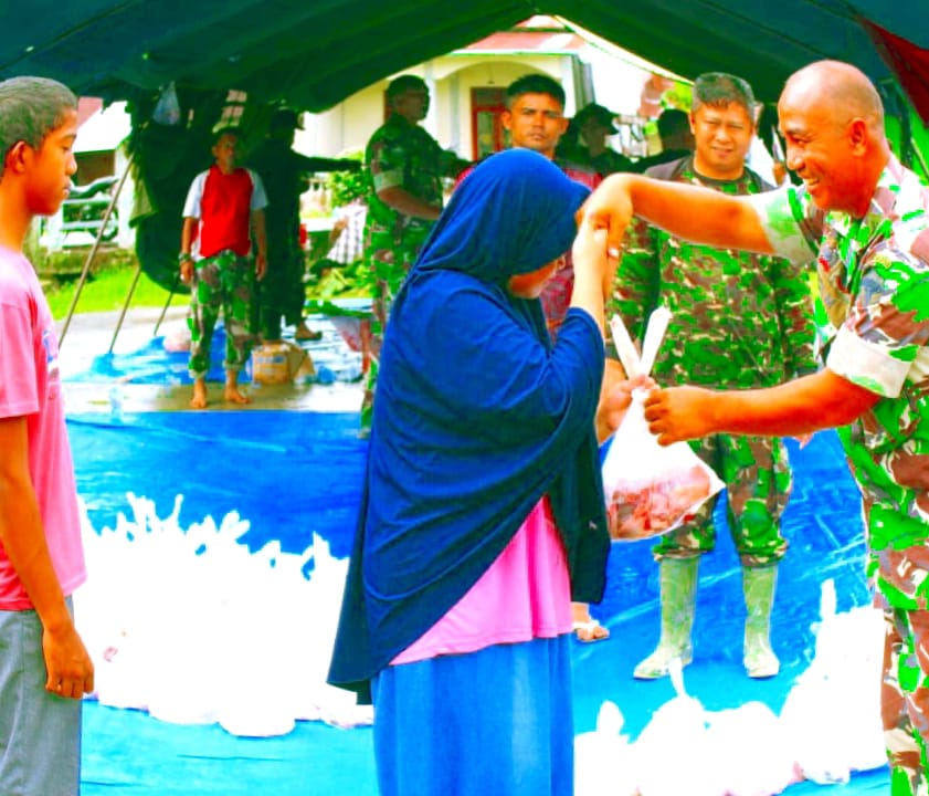 Meugang Ramadhan Bersama Yatim Dan Warakawuri : Kodim Abdya Potong 2 Ekor Sapi